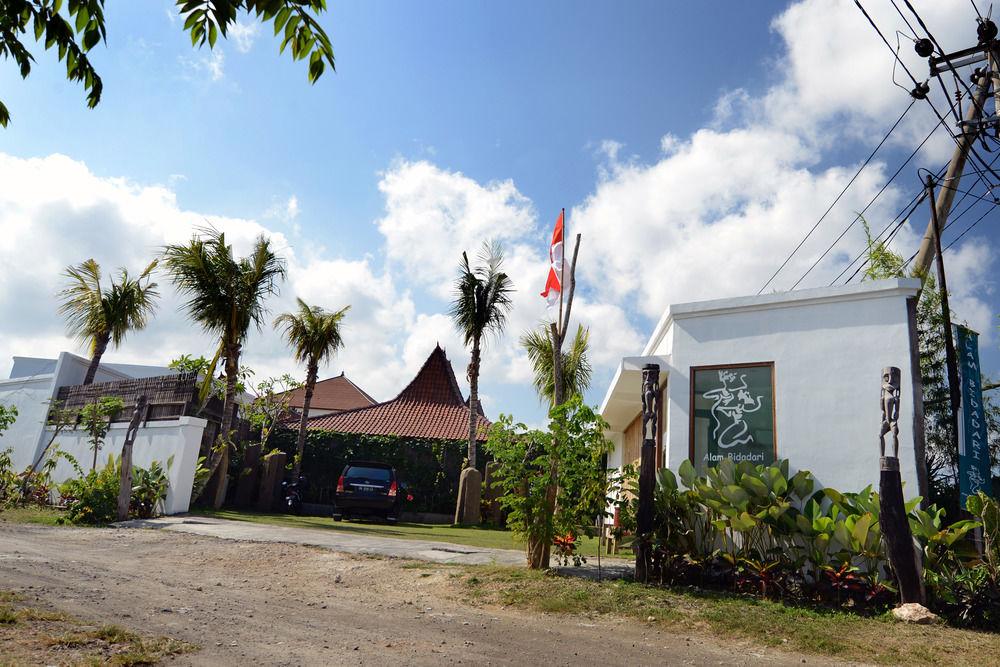Villa Alam Bidadari Seminyak Extérieur photo